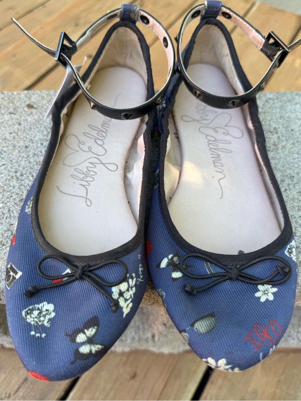 Libby Edelman navy blue patterned ballet flats